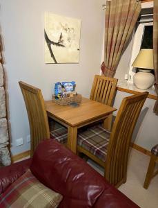 No 10 The Cottage