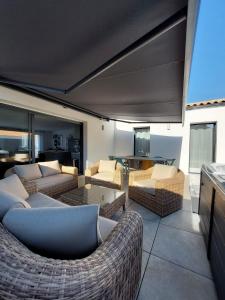 Maison avec jacuzzi proche plages et commerces