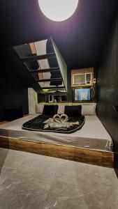 Obies Prime Suite 3BR KTV Lounge Near SM North