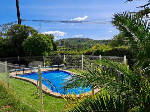 Private house, pool, garden and air conditioning