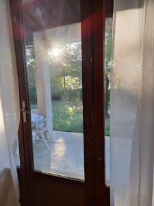 Private house, pool, garden and air conditioning