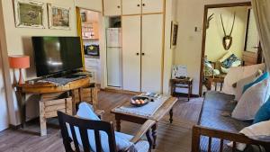 Alpaca Self Catering Cottage Kleinmond