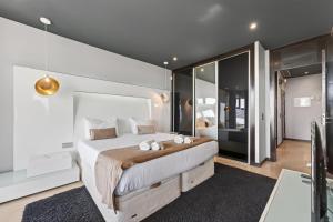 Penthouse Grand Noir by Algarve Holidays