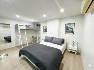 ChaoYen Hideaway Self Check-in Private Apartment with City View - 5 min BTS