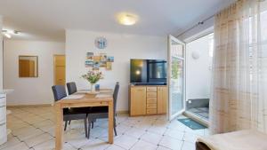 strandnahe FeWo mit 2 Schlafzimmern und Balkon, Königin Augusta, Binz