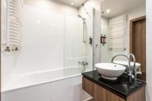 Urban Chic - One Bedroom Apartment - Luxury Warsaw Stays&Wronia118