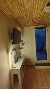 Studio indépendant entièrement équipé
