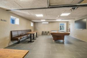 Luxury House With Outdoor Hot Tub And Activity Room, And Unique View Of Thy National Park