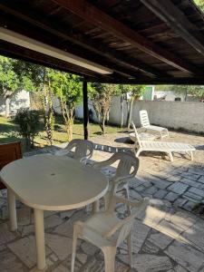 Apartment with garden and barbecue