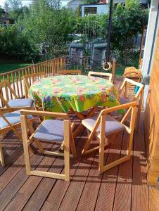 Ma-Bebe Summer PlayHouse --- Family Oasis, Lake and Woods, Jacuzzi, Sauna, Playground --- Outside guests are not allowed