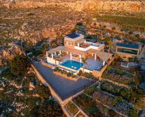 Villa for 8 persons in Lindos