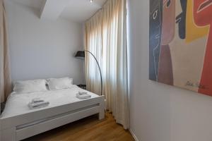 Donna Apartment by Sienna