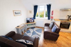 Mollys Mews, a 1st floor apartment centrally located in Bowness on Windermere with lake view