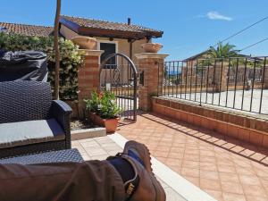 "Appartamento Il Gelsomino", vista panoramica, piscina idro, aria condizionata, parcheggio privato, patio esterno con barbecue