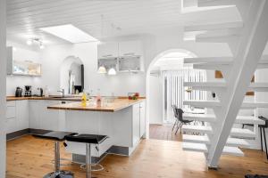 Holiday Home With Hot Tub And Space For 7 People