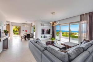 Villa Patra by Villa Plus