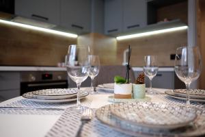Desire Luxury Apartment - City Center & Sea Garden