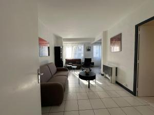 Port Canto & Croisette, Spacious Studio for 4