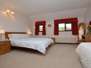 2 Bed in Bridport oc-dc162