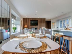 2 Bed in Carmyllie 84649