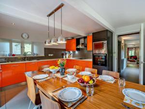 4 Bed in Penrith oc-sz457