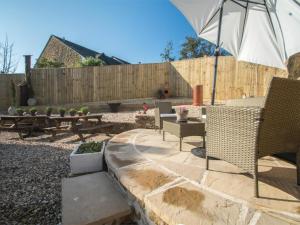 2 Bed in Bridport oc-dc111