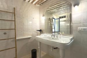 Villa les Volets Bleus an authentic house in the city center