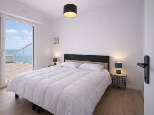 Appartement Trégastel: Vue mer, Parking privé, Petit chien admis. - FR-1-542-5