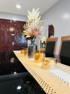 Laizas Crib 16pax Private 4BR Home with 3 Baths