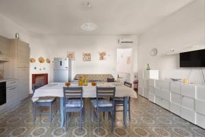 Casa Mare Blu by BarbarHouse