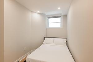 Renovated Comfy 3BDR in Downtown Montreal