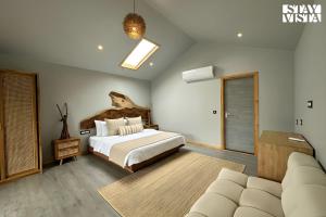 StayVista at Luma - 350 mtr from Mandwa Jetty