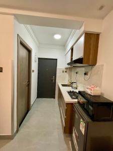 Superb Studio at Valley Heights Apartments