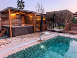 Lüks Villa Kaktüs Özel Havuz, Sauna & Jakuzi & Kano