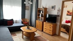 KŐNIG APARTMAN III.