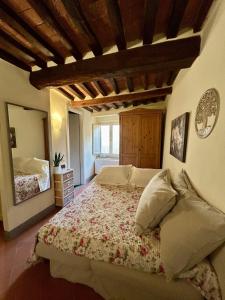 Little Cozy Old Town Lucca with AirC and Wifi