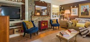 16th Century Manor House