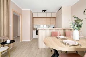 Luxury Apartment with Parking and Balcony by Renters Prestige