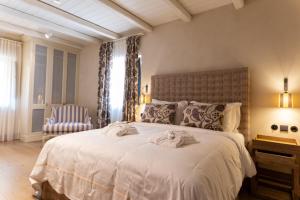 Alistos Hotel