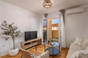 Apartment Xenia - Happy Rentals