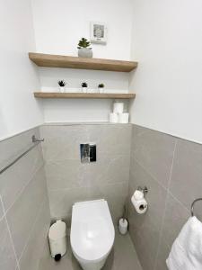 Stylish City Retreat 2 - sleeps 6