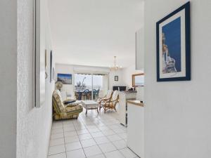 Appartement 3 pièces en bord de mer avec terrasse et parking, 6 personnes - FR-1-423-293