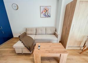 Skol 231 - Studio at Skol Building in Marbella centre with sea views