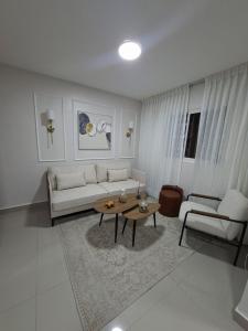 Apartamento en la Prolongación 27
