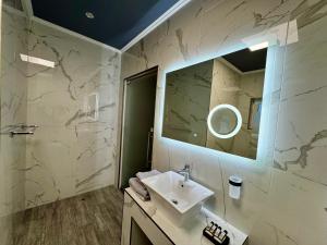 Luxury Apartments Ivon