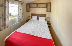 3 Bedroom Pet Friendly Home In Färjestaden