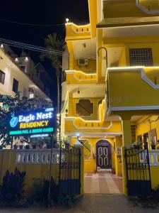 Eagle Nest Stay