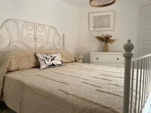 El Oasis - Mountain hideaway with pool & sunsets near Mojácar