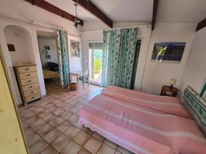 Appartement dans villa avec piscine MER