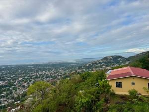 The best Skyview on Lady Hamilton